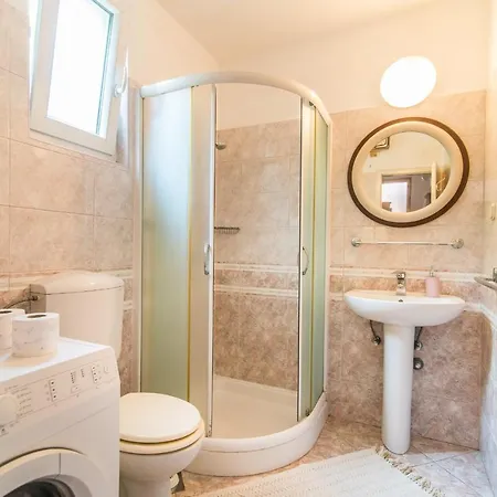 Sandra بيت ضيافة 3*